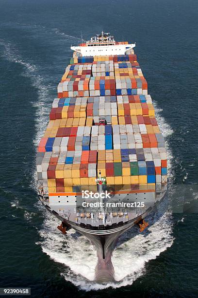 貨物船 - カラー画像のストックフォトや画像を多数ご用意 - カラー画像, 交通輸送, 人物なし