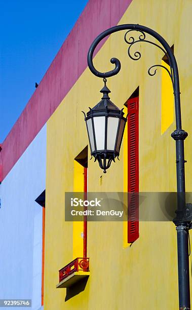 Lamppost С Желтой Стены — стоковые фотографии и другие картинки Буэнос-Айрес - Буэнос-Айрес, Уличное освещение, Аргентина