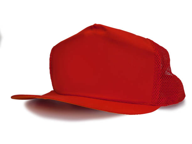 czerwona czapka izolowana na białym tle. - baseball cap cap green red zdjęcia i obrazy z banku zdjęć