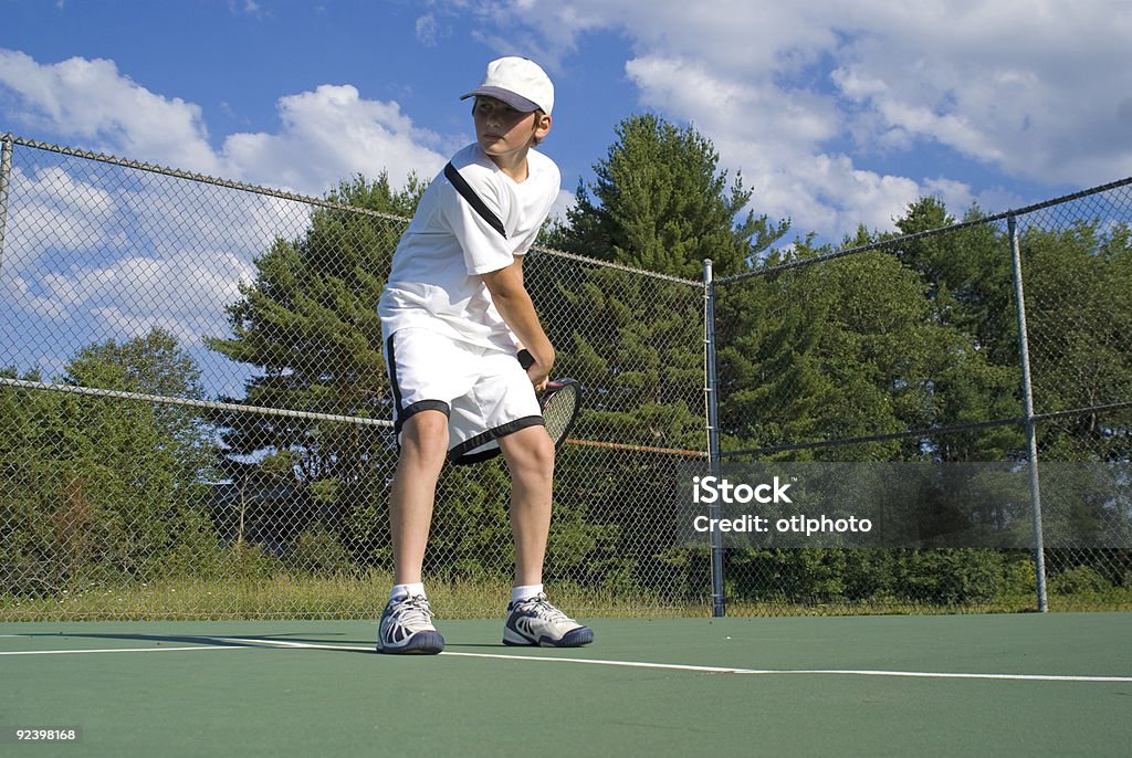 Regresar la bola de tenis - Foto de stock de Actividades recreativas libre de derechos