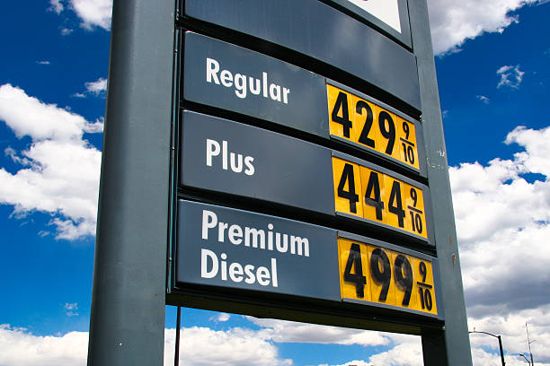 sky high gas price unleaded 4.44  fuel prices photos stock pictures, royalty-free photos & images