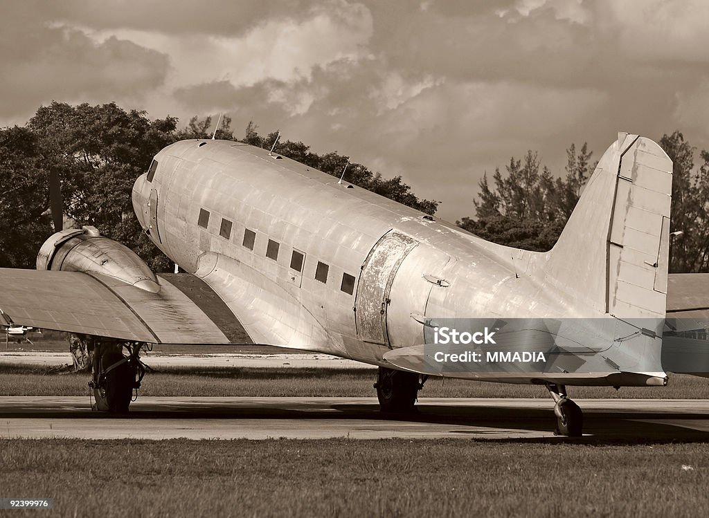 Vintage por avión con hélices - Foto de stock de Nostalgia - Emoción libre de derechos