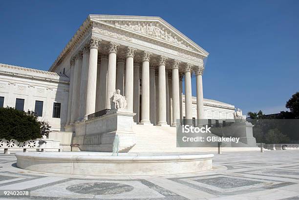 Foto de Nós Supremo Tribunal e mais fotos de stock de Supremo tribunal - Supremo tribunal, Supremo tribunal dos Estados Unidos, Washington DC