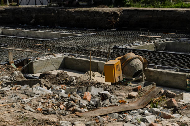 istock Framework for the foundation of the building 924027880
