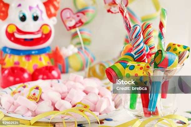 Photo libre de droit de La Fête banque d'images et plus d'images libres de droit de Accessoire - Accessoire, Anniversaire, Biscuit