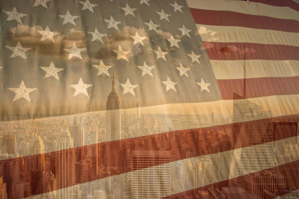 istock Double exposure American Flag and Empire State Building 924041488
