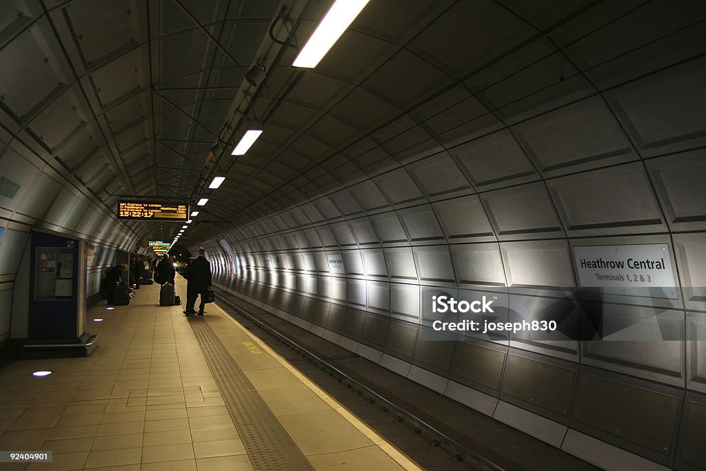 Estação de Metrô de Heathrow Central - Foto de stock de Aeroporto de Heathrow royalty-free