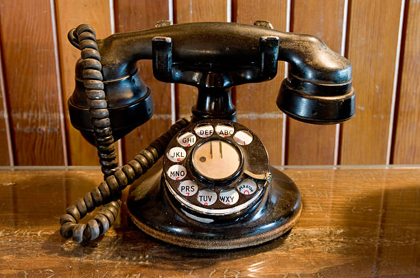 istock Vintage telephone 92405671