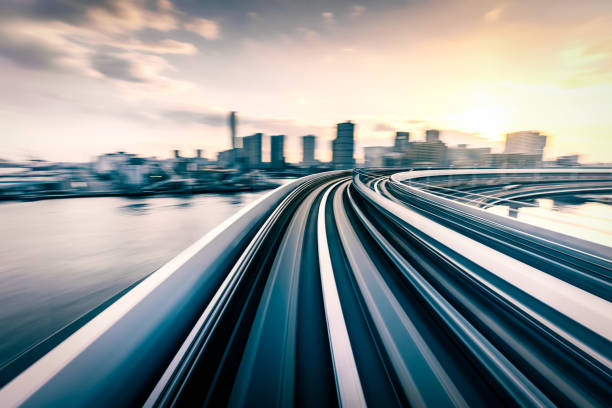 movimiento borrosa en el metro de tokio - architecture blurred motion city lighting equipment fotografías e imágenes de stock