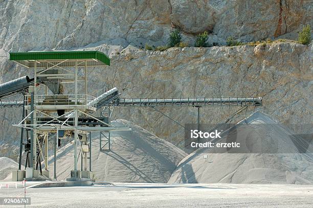 Pedreira - Fotografias de stock e mais imagens de Areia - Areia, Correia Transportadora, Desenvolvimento