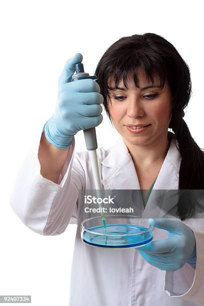 Investigação Médica Científica - Fotografias de stock e mais imagens de ADN - ADN, Adulto, Analisar