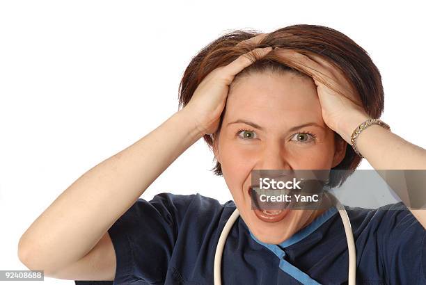 비상 가장자리에 대한 스톡 사진 및 기타 이미지 - 가장자리, 간호사, 갈색 머리