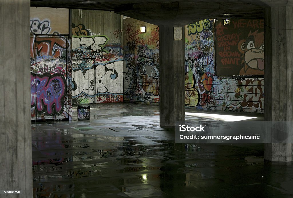 Graffiti à Londres - Photo de Faire du skate-board libre de droits