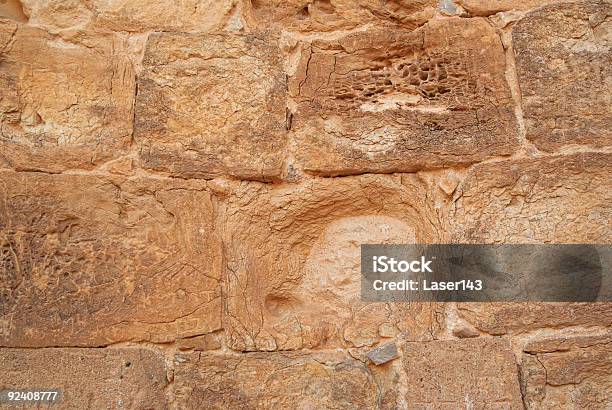 Il Muro Di Pietra - Fotografie stock e altre immagini di Ambientazione esterna - Ambientazione esterna, Ardesia, Arenaria - Roccia sedimentaria