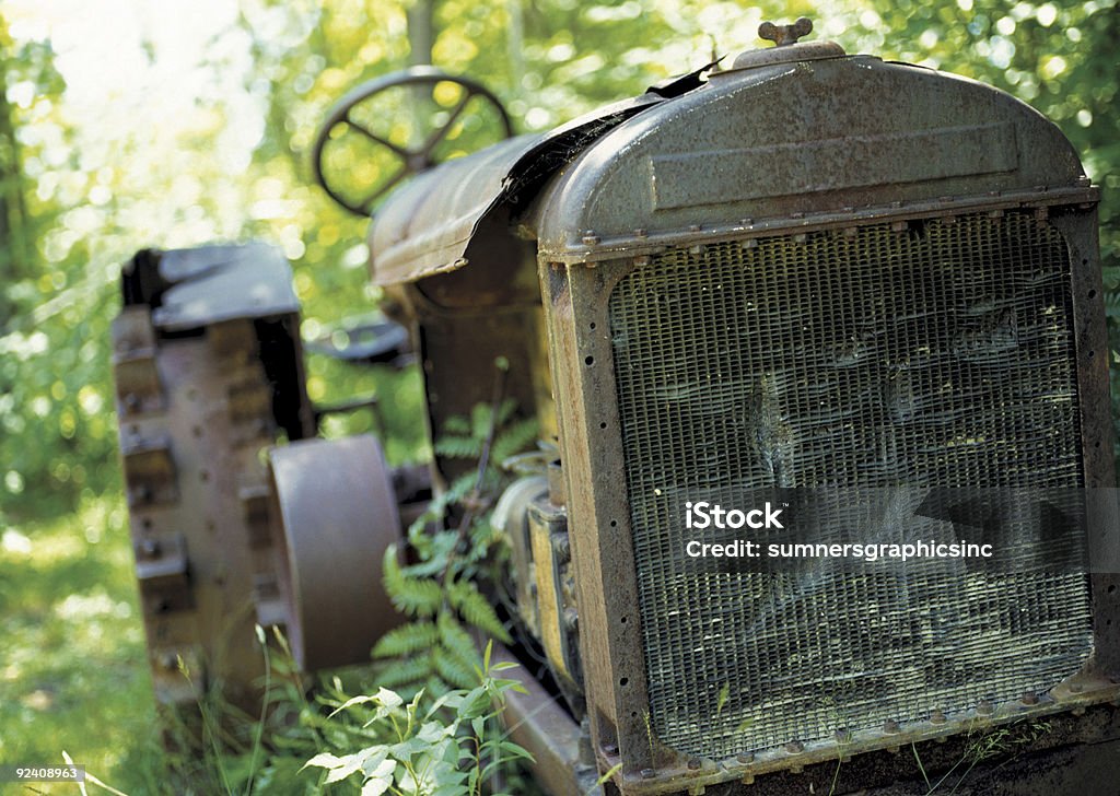 A l'abandon Tracteur - Photo de A l'abandon libre de droits