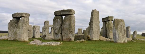 istock Stonehenge Ruins in England 924091498