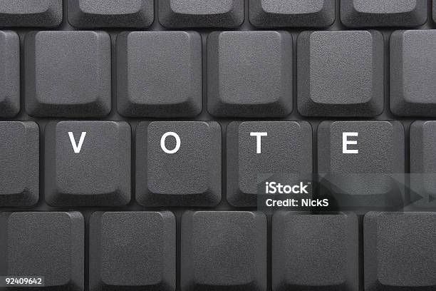 Tecladovotação - Fotografias de stock e mais imagens de Internet - Internet, Votação, E-mail