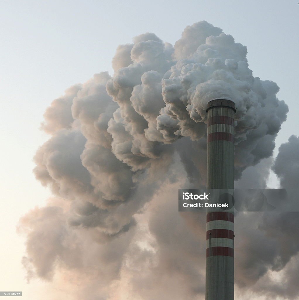 Kohle powerstation Kamin - Lizenzfrei Energieindustrie Stock-Foto