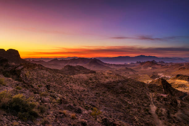 istock Sunset over the Black Mountains in Arizona 924142152
