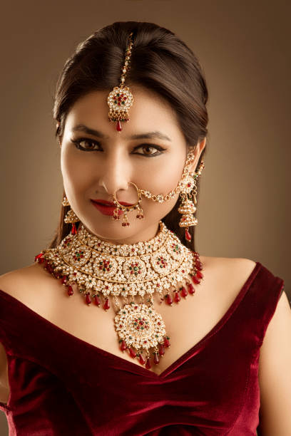 istock Beautiful Indian traditional bride portrait 924150300