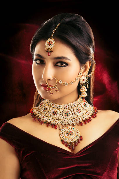 istock Beautiful Indian traditional bride portrait 924150312