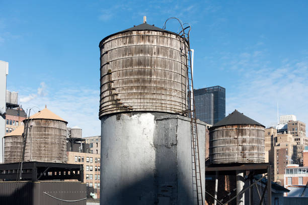 istock Manhattan building water towers 924161018