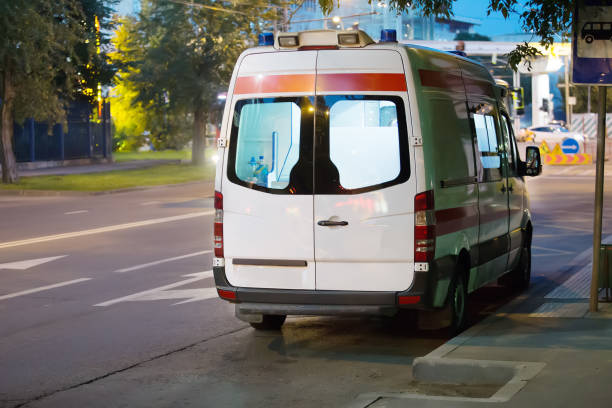 istock ambulance goes on night city 924192276