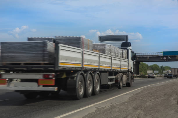 istock truck goes on an automobile outcome 924246268