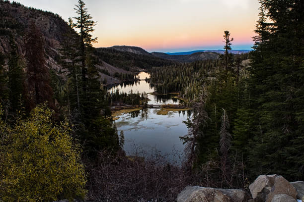 istock Twin Lakes overlook 924273094