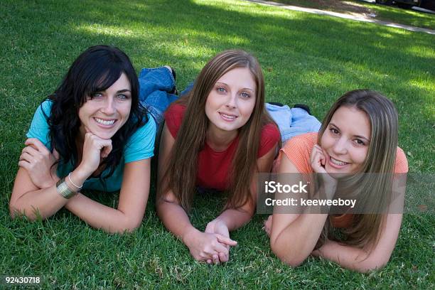 Foto de Lindas Garotas e mais fotos de stock de Adolescente - Adolescente, Adolescência, Adulto