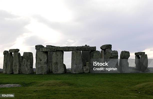 Stonehenge - zdjęcia stockowe i więcej obrazów Alkohol wysokoprocentowy - Alkohol wysokoprocentowy, Anglia, Bez ludzi