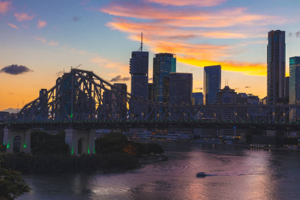 istock Sunset with Story Bridge and CBD Skyline in background 924318526