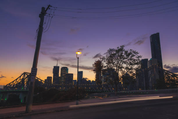 istock Sunset with Story Bridge and CBD Skyline in background 924318570