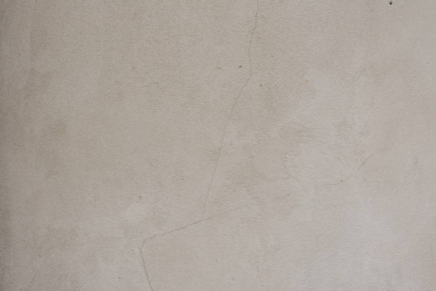istock Wall fragment with scratches and cracks 924326578