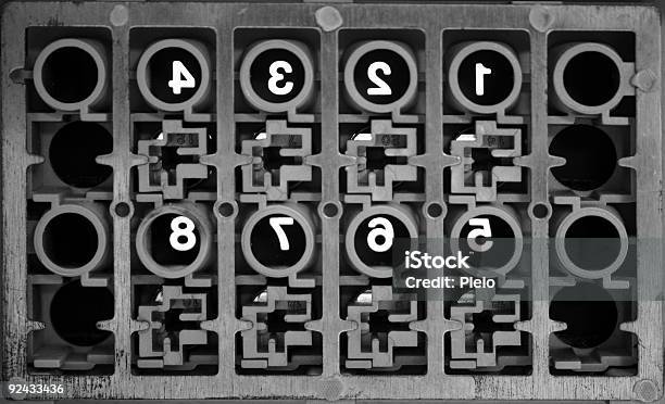 Liczba Przyciski Wstecz - zdjęcia stockowe i więcej obrazów Bez ludzi - Bez ludzi, Cofać się, Czarno biały