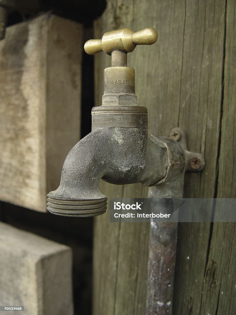 old-fashion Wasserhahn am Strand - Lizenzfrei Ausrüstung und Geräte Stock-Foto