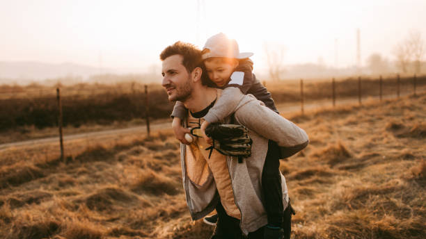 istock Holding my tired baseball player 924348956