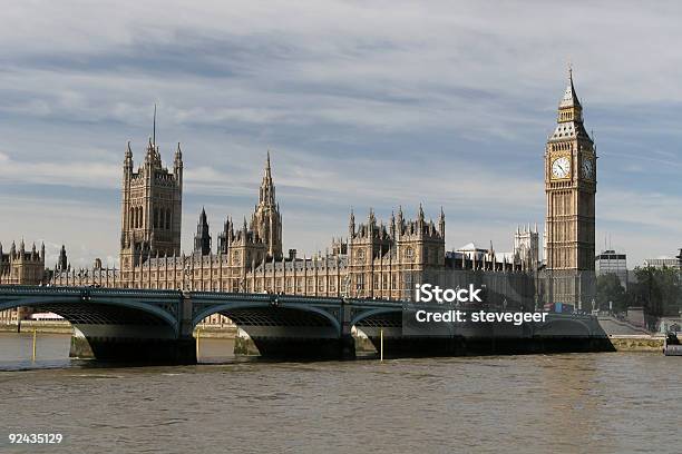 Westminsterlondres - Fotografias de stock e mais imagens de Admirar a Vista - Admirar a Vista, Ao Ar Livre, Arquitetura