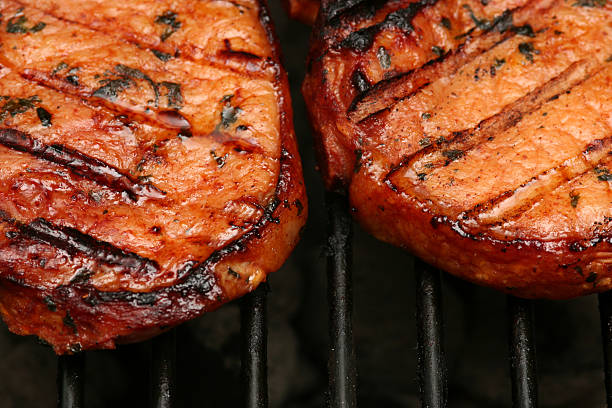 carne caliente - party barbecue grill burning healthcare and medicine fotografías e imágenes de stock