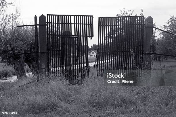 Ponadczasowy Stary Gate - zdjęcia stockowe i więcej obrazów Bez ludzi - Bez ludzi, Bliski, Brama