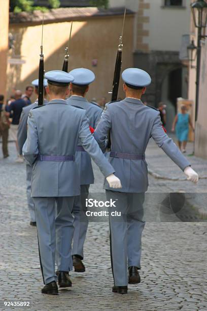 Guarda De Marcha - Fotografias de stock e mais imagens de Castelo - Castelo, Adulto, Agente de segurança