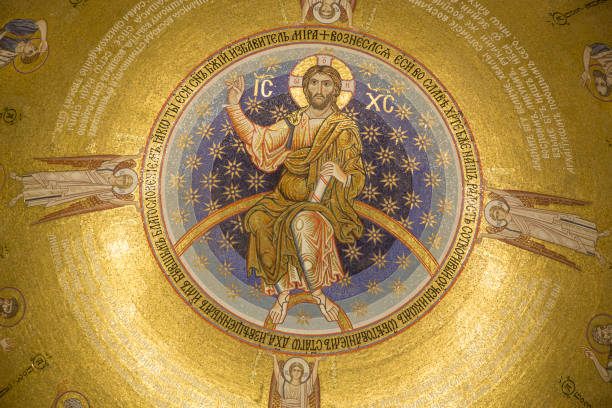 istock Dome of Saint Sava temple in Belgrade 924360908