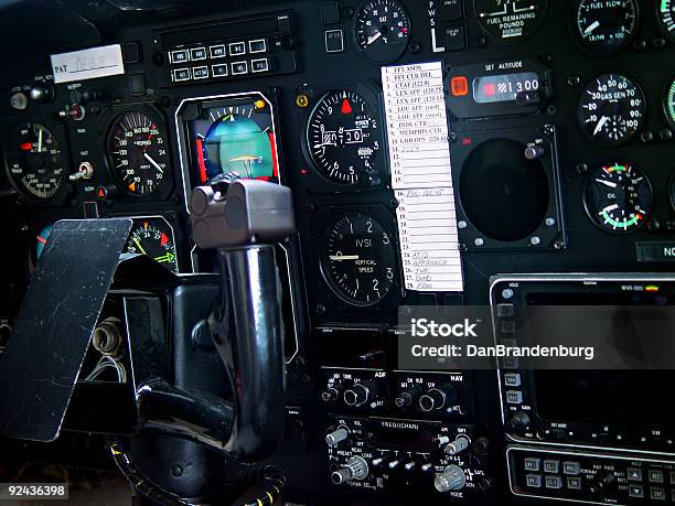 Hubschrauberkontrollen Stockfoto und mehr Bilder von Abheben - Aktivität - Abheben - Aktivität, Ausrüstung und Geräte, Bedienungsknopf