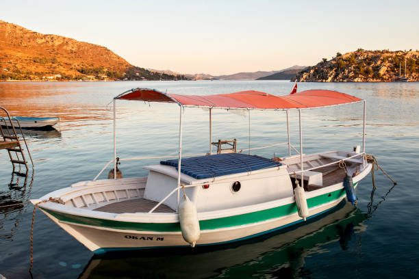 bozburun an der south west halbinsel der türkei - mugla province stock-fotos und bilder