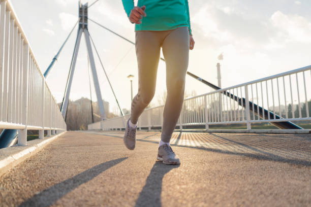 istock Jogging Across The Whole City 924368312