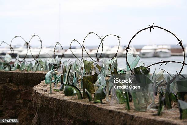 Hohe Sicherheit Stockfoto und mehr Bilder von Am Rand - Am Rand, Einbruch, Farbbild