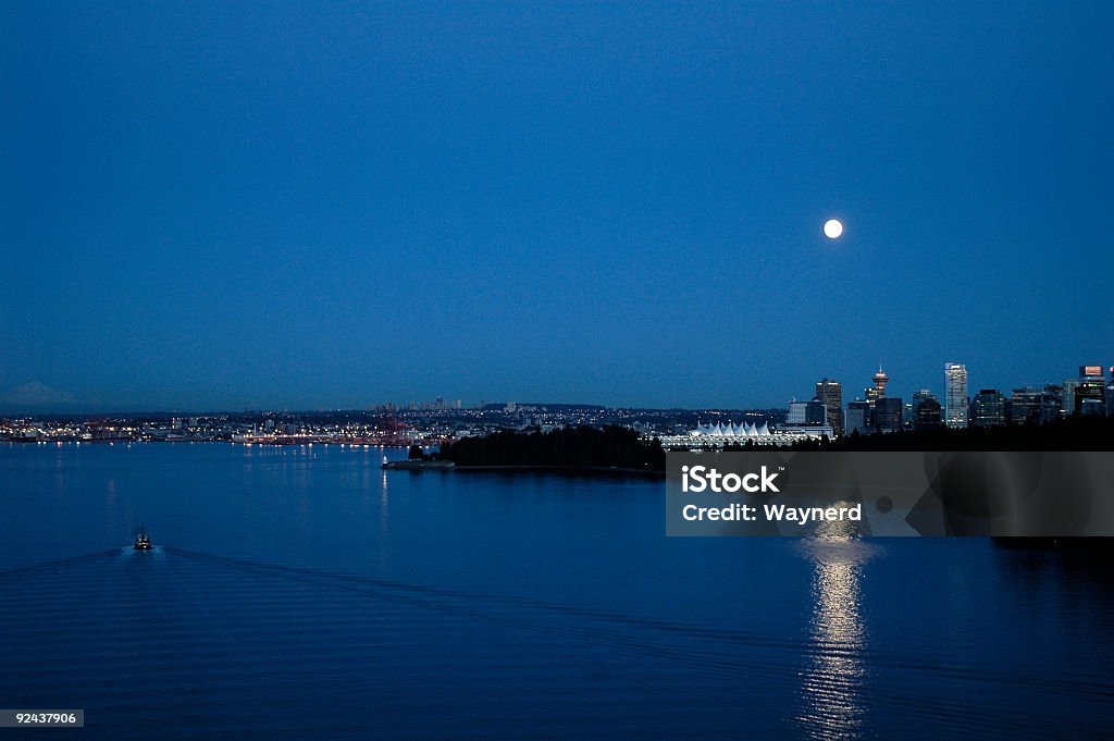 Vancouver a notte - Foto stock royalty-free di Ambientazione esterna