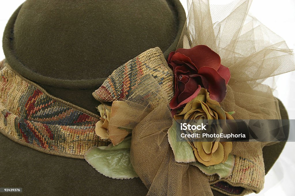 Mulher de chapéu de antiguidades - Foto de stock de Antiguidade royalty-free