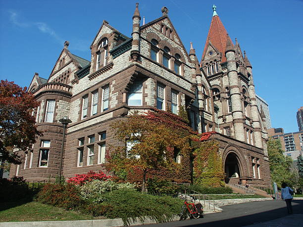 istock Victoria College, University of Toronto 92439395