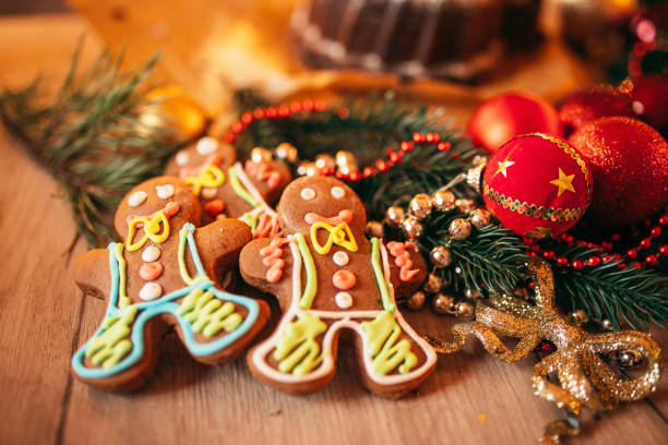istock Xmas gingerbread man, holiday dessert closeup 924402528